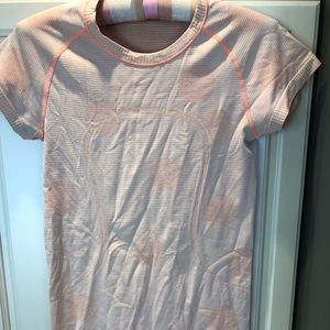 Lululemon size 6. Unique!